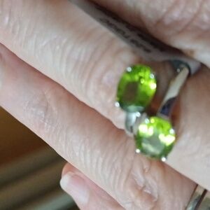 Chic Silver Ring with Vibrant Green Stones